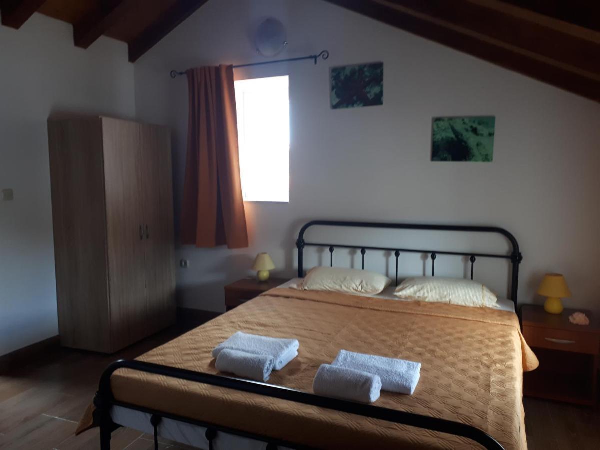 Guest House Provista Veli Iz Exterior photo